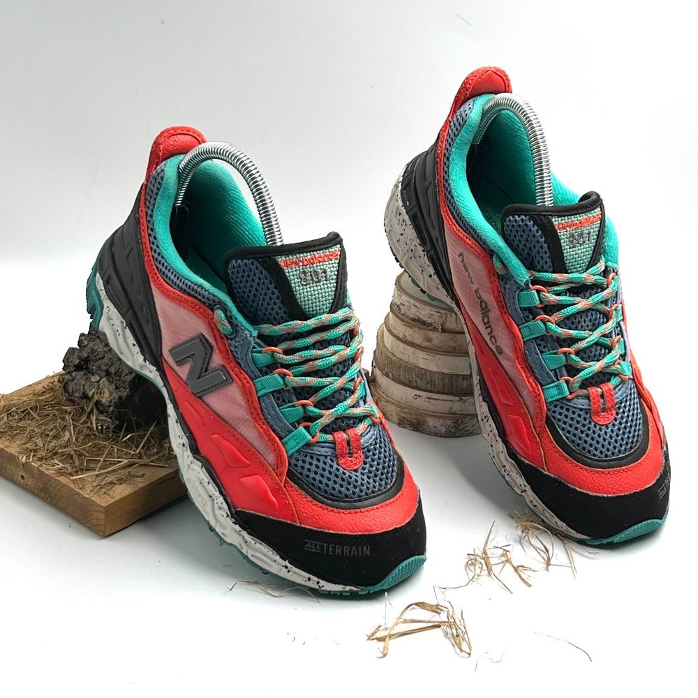 New Balance 801 Athletic Hiking Shoes - Youth Sz 6 - - Women Sz 7.5